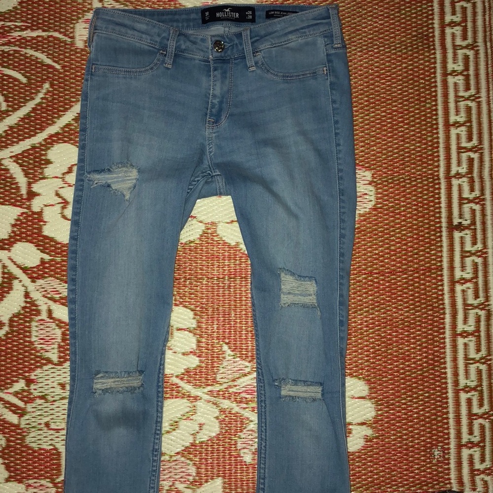 Hollister Jeans - Picture 1 of 3